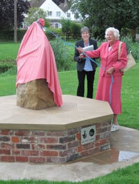 Vera Brittain unveils the Linenworkers' memorial seat